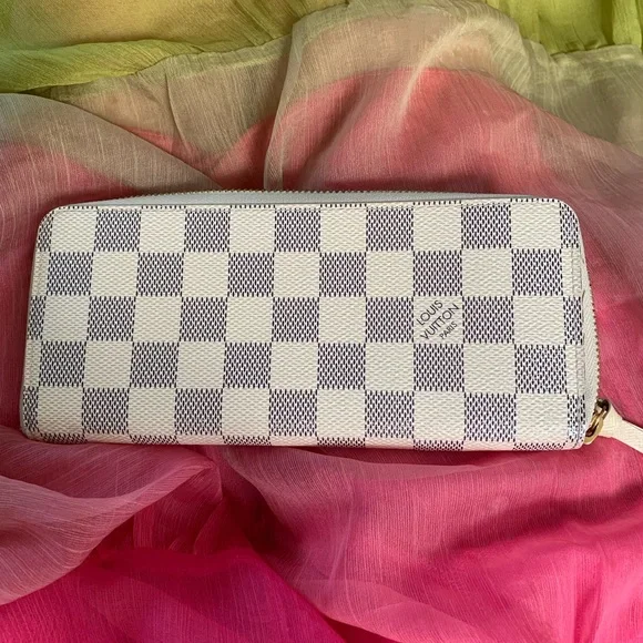 Louis Vuitton Clémence Wallet - Picture 1 of 13